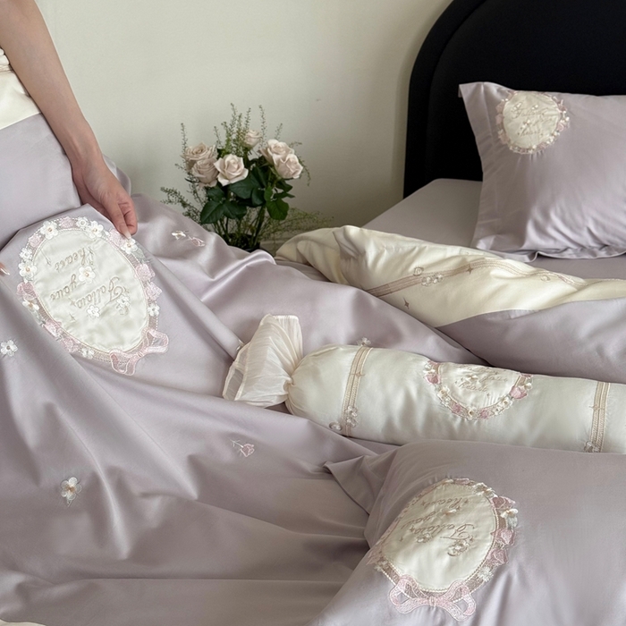 91家纺网 家纺一手货源 找家纺 鹿班家居2025新款秋冬100S长绒棉精密刺绣系列——浅梦落樱(标准会员-20） 紫色