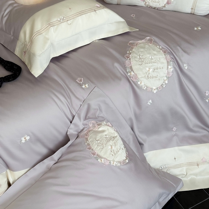 91家纺网 家纺一手货源 找家纺 鹿班家居2025新款秋冬100S长绒棉精密刺绣系列——浅梦落樱(标准会员-20） 紫色