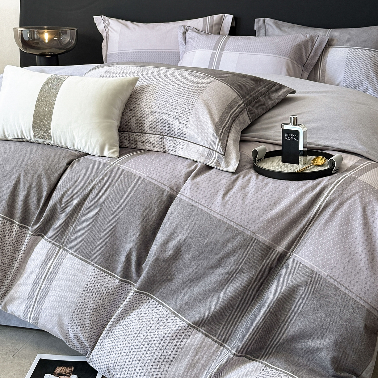 91家纺网 家纺一手货源 找家纺 清雅福2025新款A类全棉磨毛数码印花四件套 彼斯堡·灰