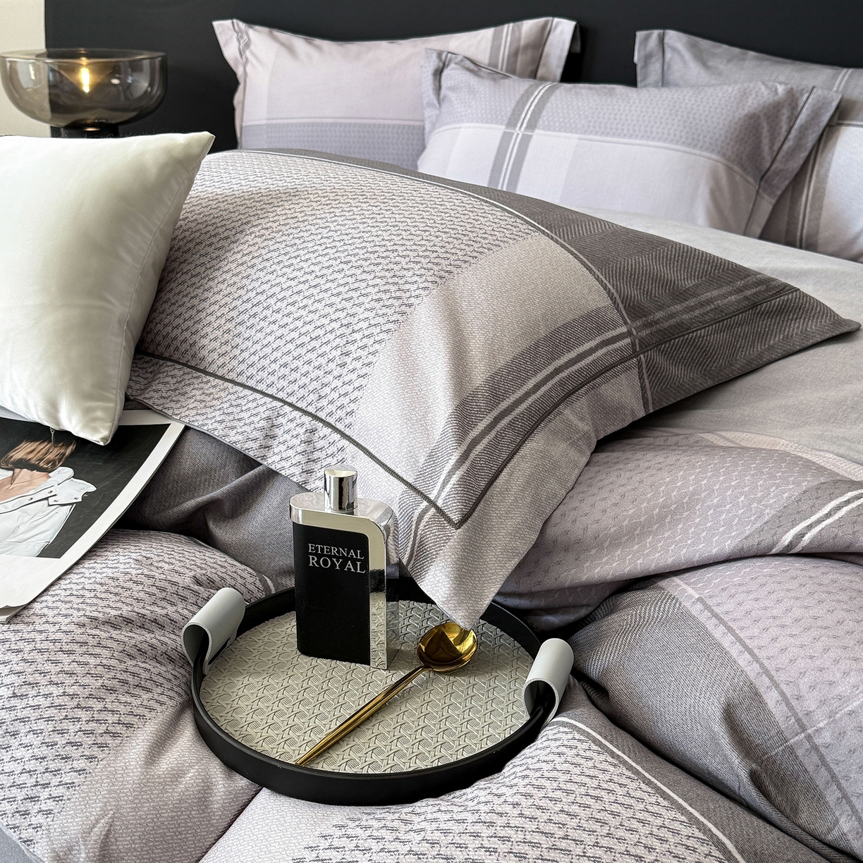 91家纺网 家纺一手货源 找家纺 清雅福2025新款A类全棉磨毛数码印花四件套 彼斯堡·灰