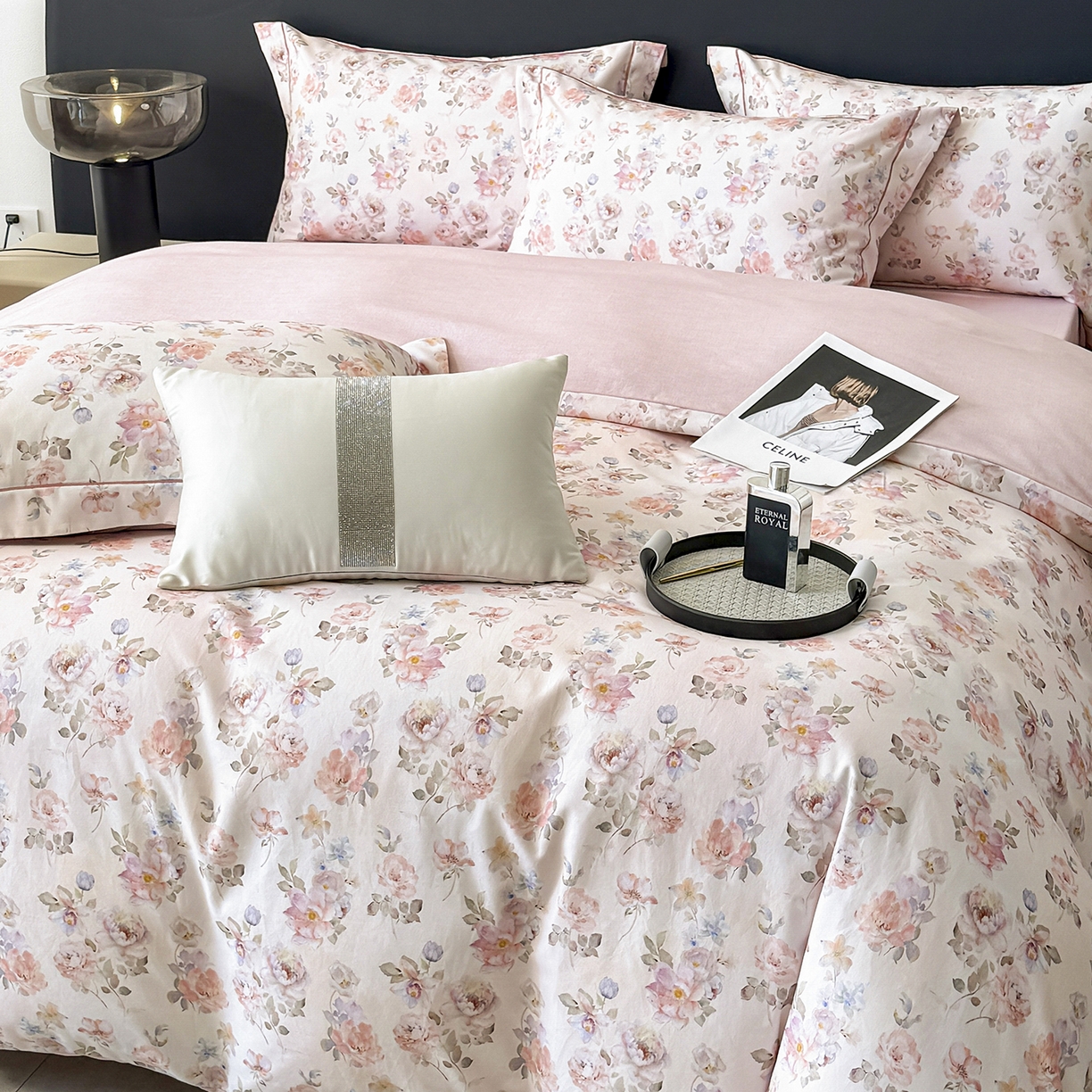 91家纺网 家纺一手货源 找家纺 清雅福2025新款A类全棉磨毛数码印花四件套 花屿间·粉