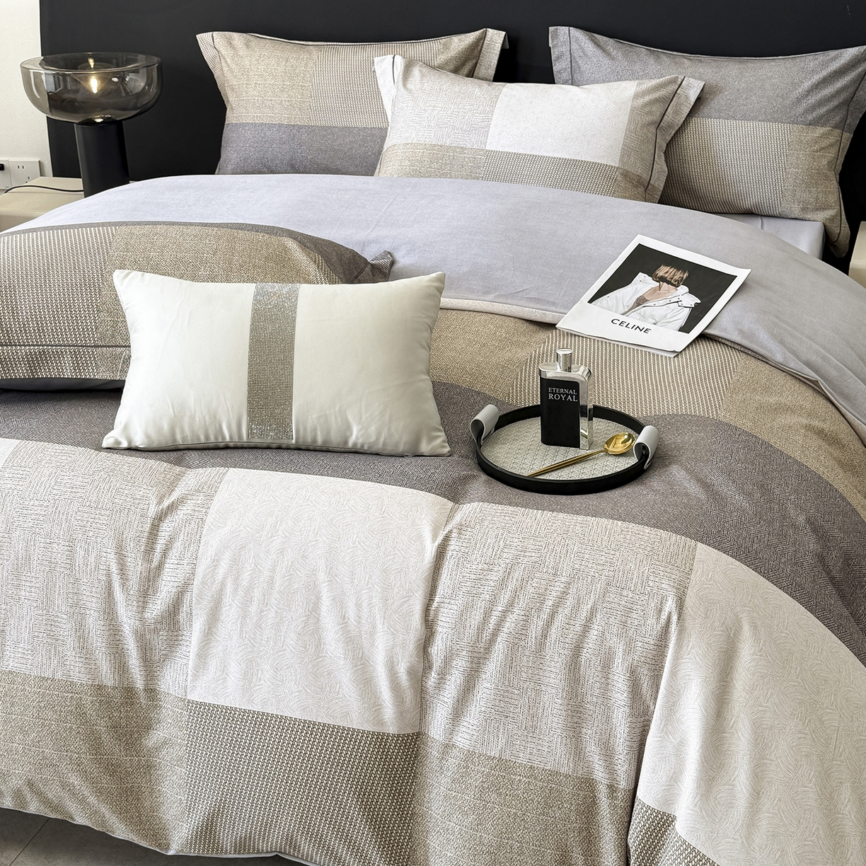 91家纺网 家纺一手货源 找家纺 清雅福2025新款A类全棉磨毛数码印花四件套 杰弗里·黄灰