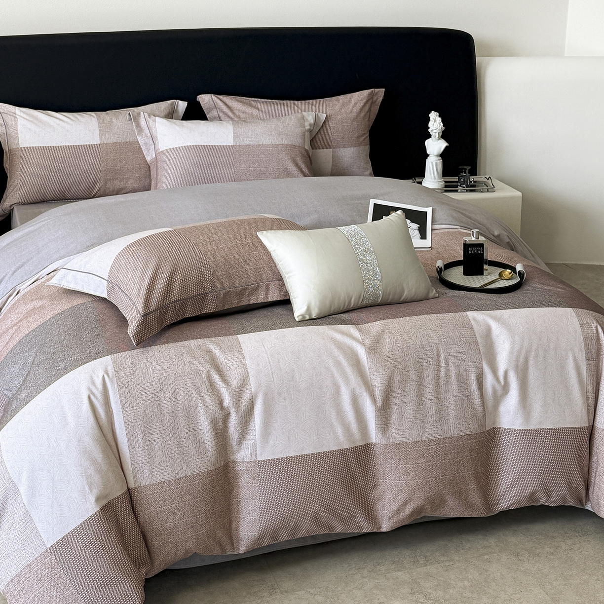 91家纺网 家纺一手货源 找家纺 清雅福2025新款A类全棉磨毛数码印花四件套 杰弗里·咖