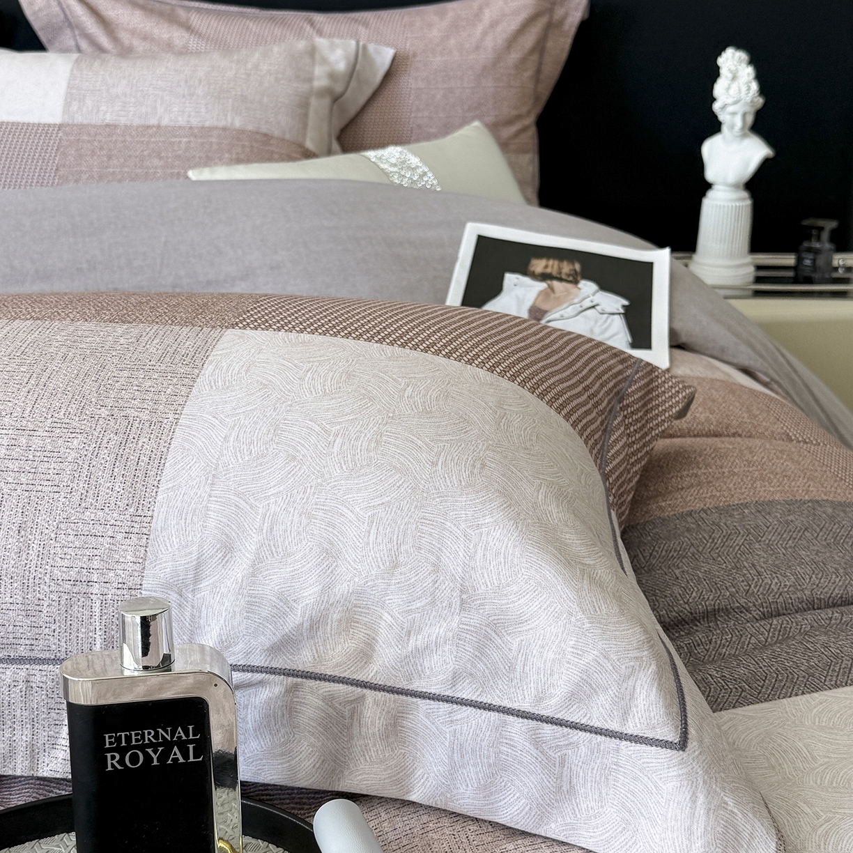 91家纺网 家纺一手货源 找家纺 清雅福2025新款A类全棉磨毛数码印花四件套 杰弗里·咖