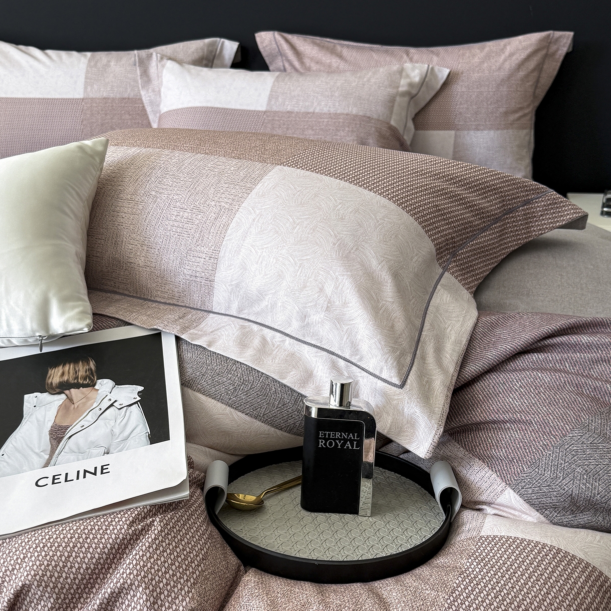 91家纺网 家纺一手货源 找家纺 清雅福2025新款A类全棉磨毛数码印花四件套 杰弗里·咖