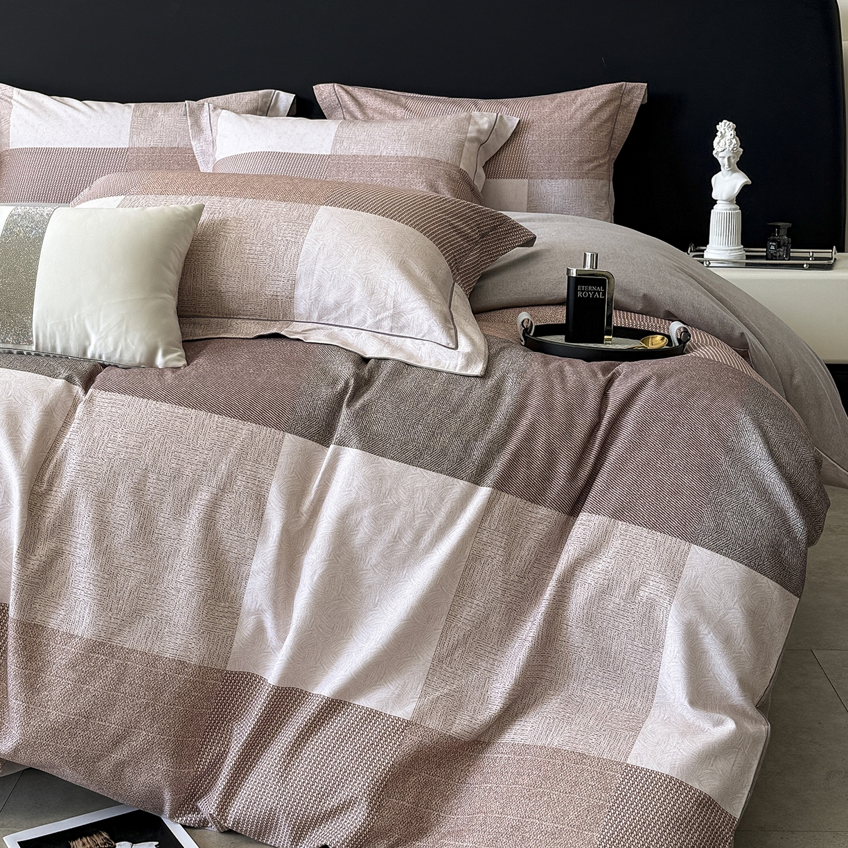 91家纺网 家纺一手货源 找家纺 清雅福2025新款A类全棉磨毛数码印花四件套 杰弗里·咖