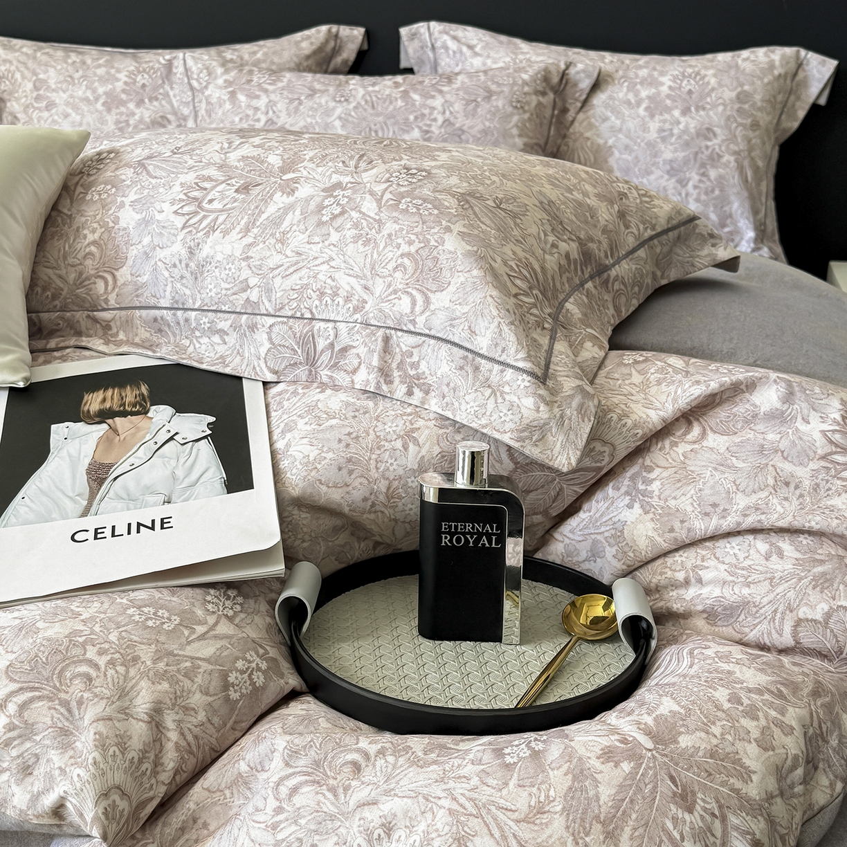 91家纺网 家纺一手货源 找家纺 清雅福2025新款A类全棉磨毛数码印花四件套 莉娅·灰