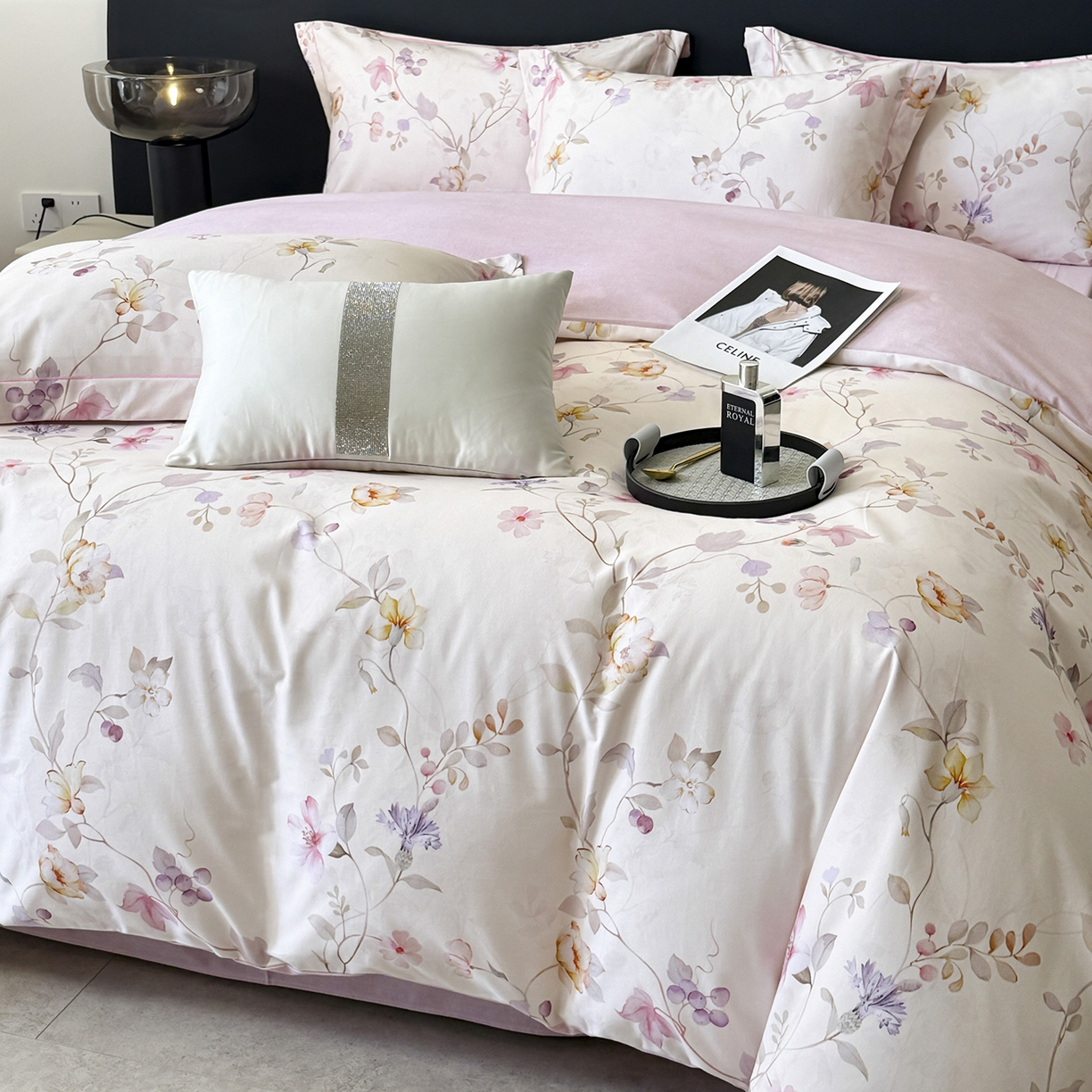 91家纺网 家纺一手货源 找家纺 清雅福2025新款A类全棉磨毛数码印花四件套 美兮浅香·粉