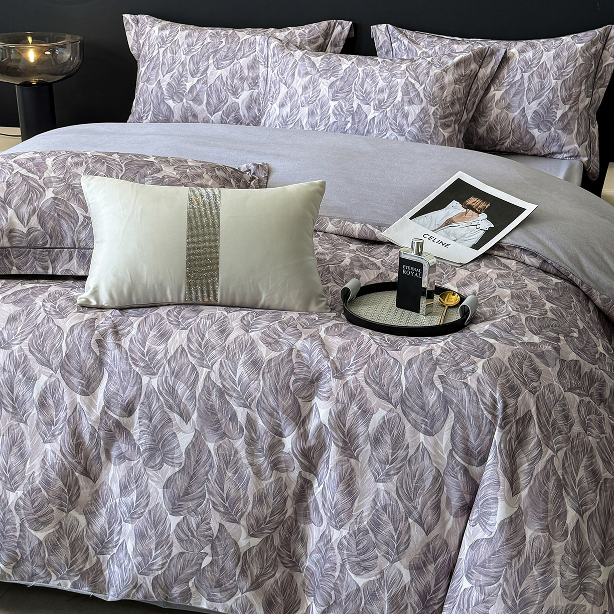 91家纺网 家纺一手货源 找家纺 清雅福2025新款A类全棉磨毛数码印花四件套 如伊·灰