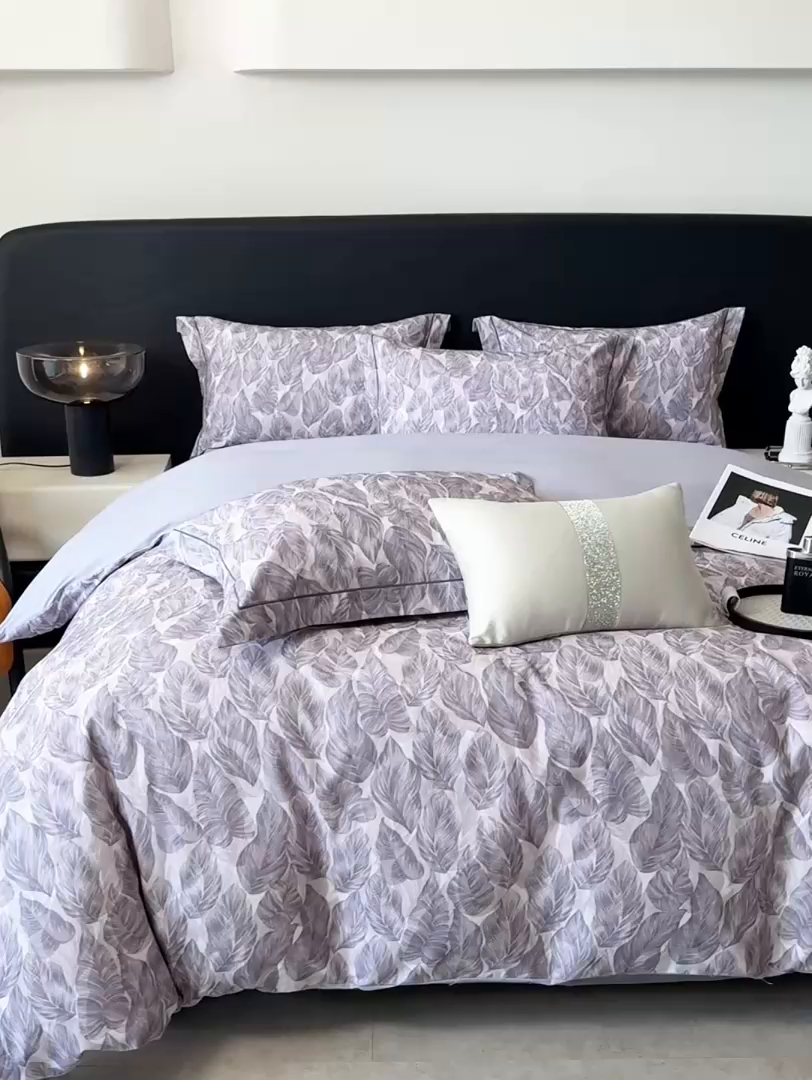 91家纺网 家纺一手货源 找家纺 清雅福2025新款A类全棉磨毛数码印花四件套 如伊·灰