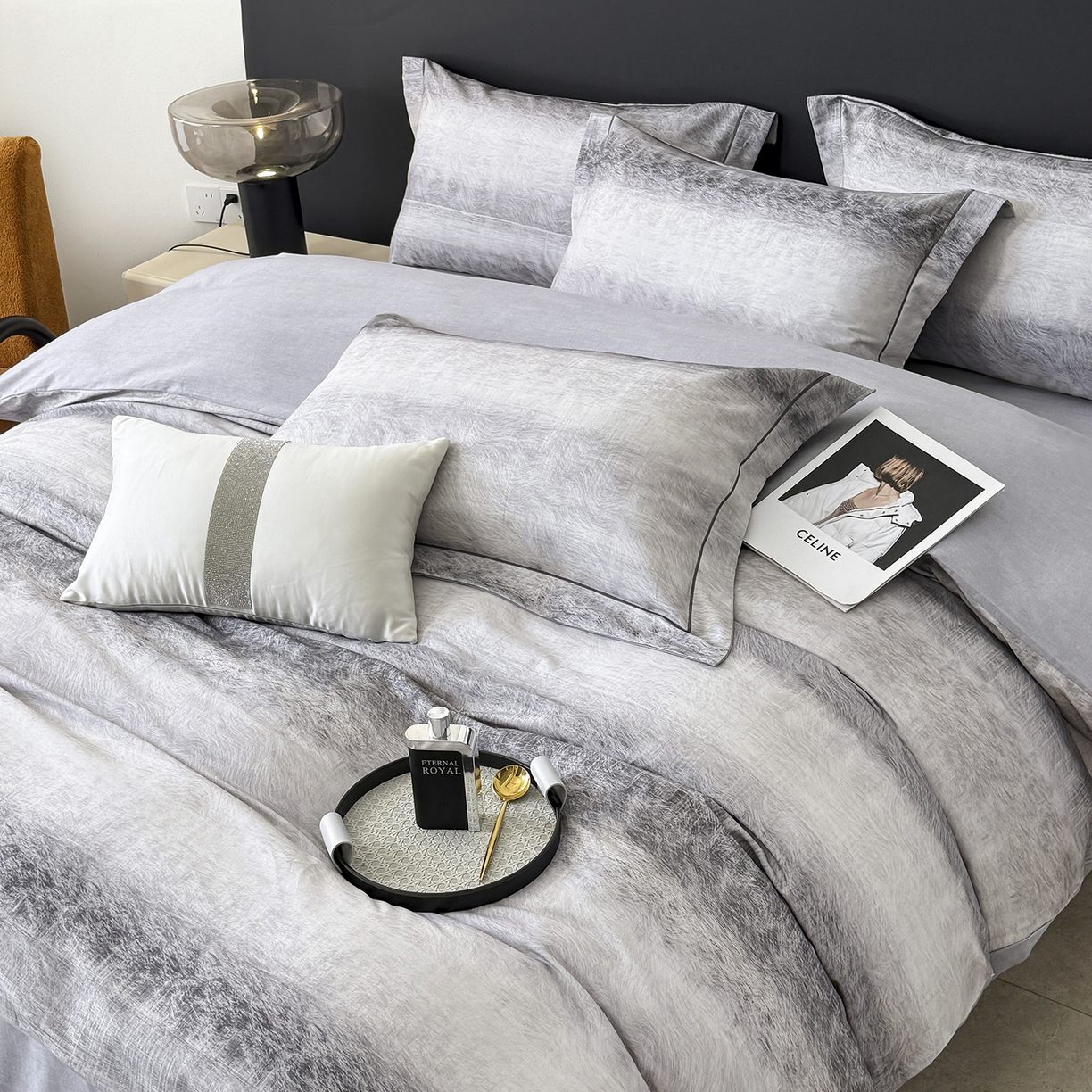 91家纺网 家纺一手货源 找家纺 清雅福2025新款A类全棉磨毛数码印花四件套 苏菲庄园·灰