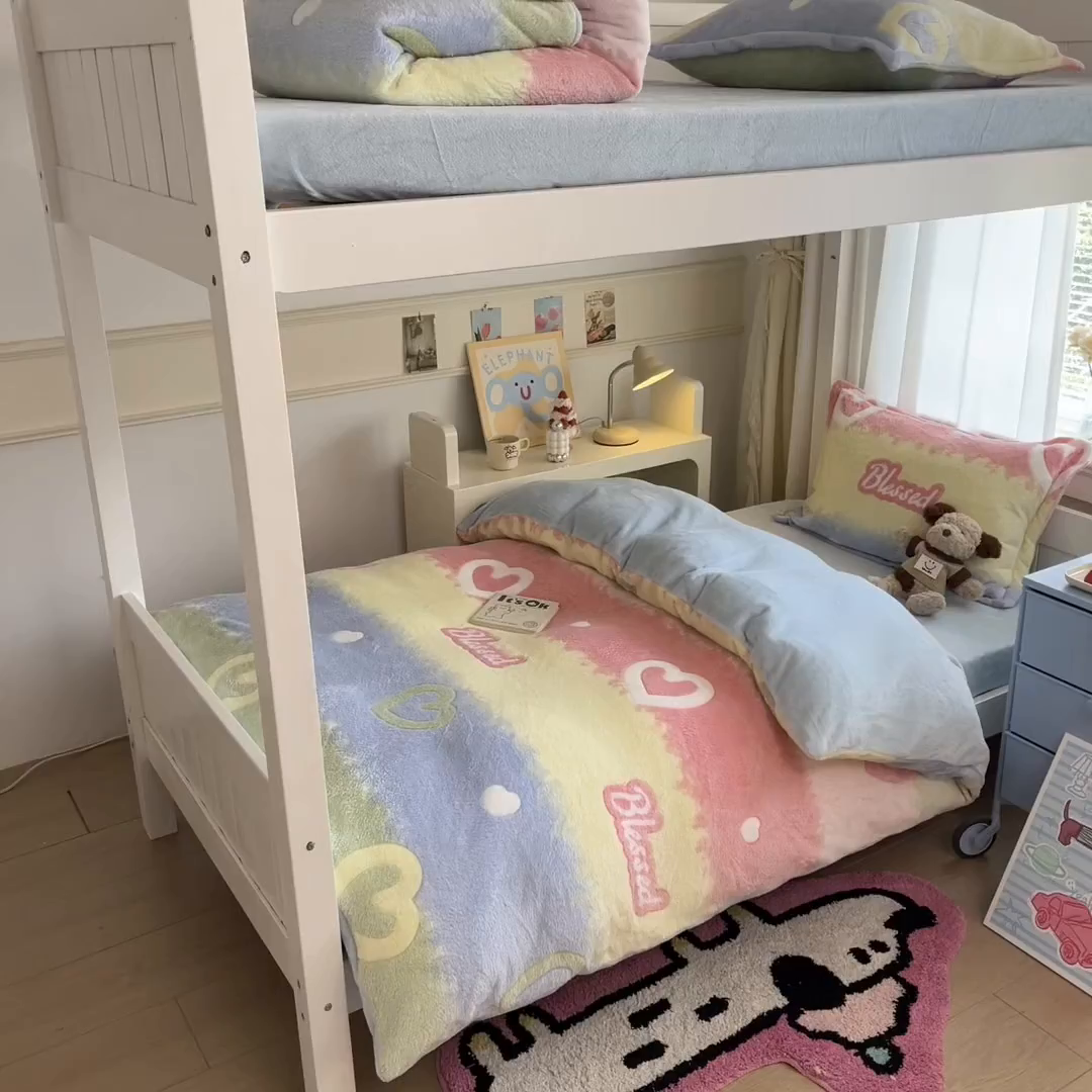 91家纺网 家纺一手货源 找家纺 川悦生活 2025新款立体雪花绒印花四件套学生床系列一场景二 彩虹爱语蓝