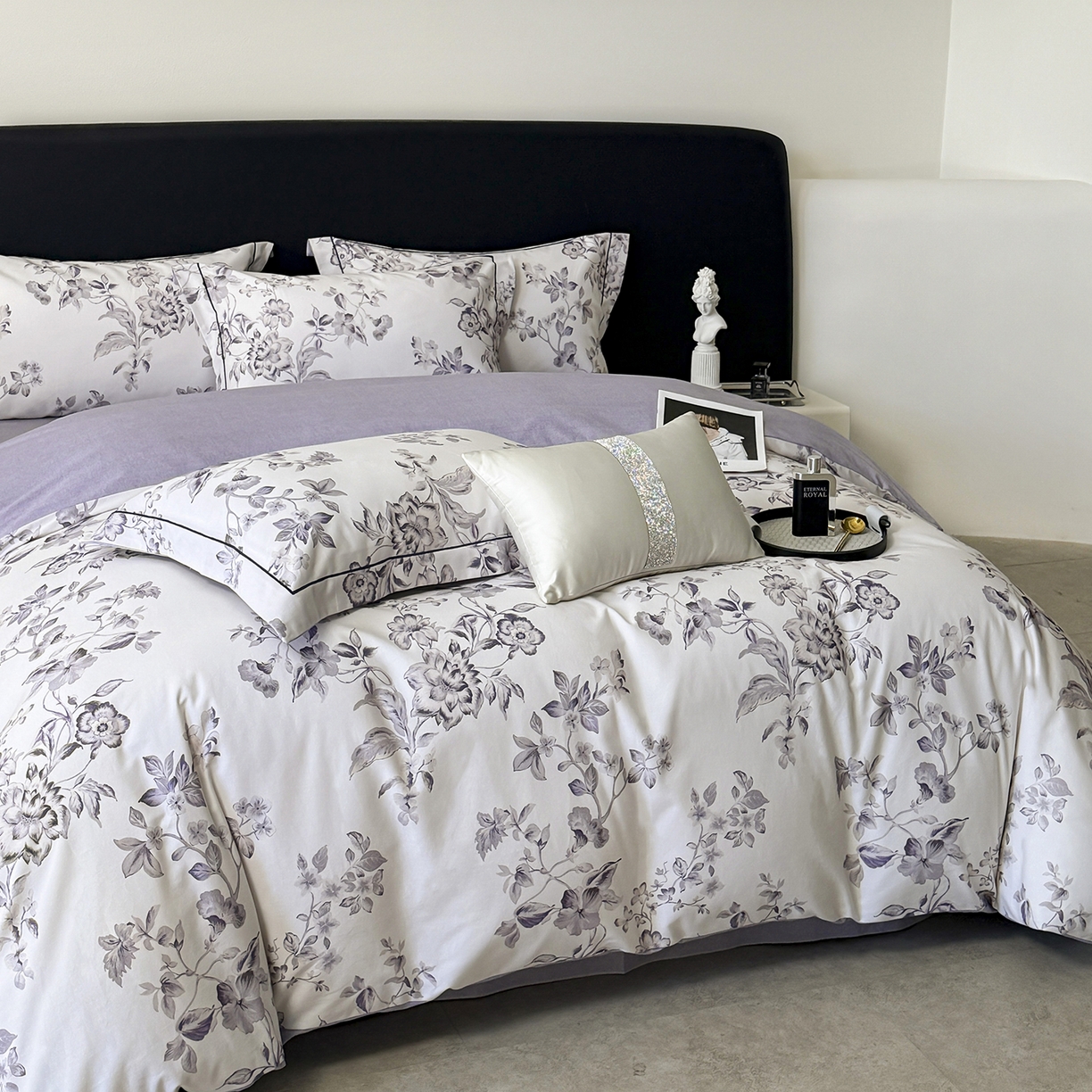 91家纺网 家纺一手货源 找家纺 清雅福2025新款A类全棉磨毛数码印花四件套 薇宁·白