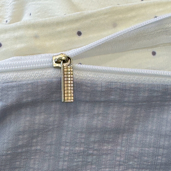 91家纺网 家纺一手货源 找家纺 颜选 2025春夏新款双层纱印花四件套 狗狗派对