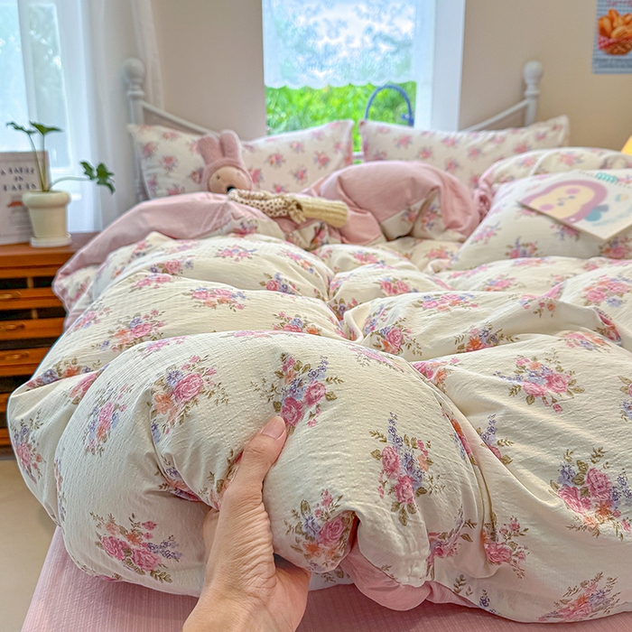 91家纺网 家纺一手货源 找家纺 颜选 2025春夏新款双层纱印花四件套 蔓禾