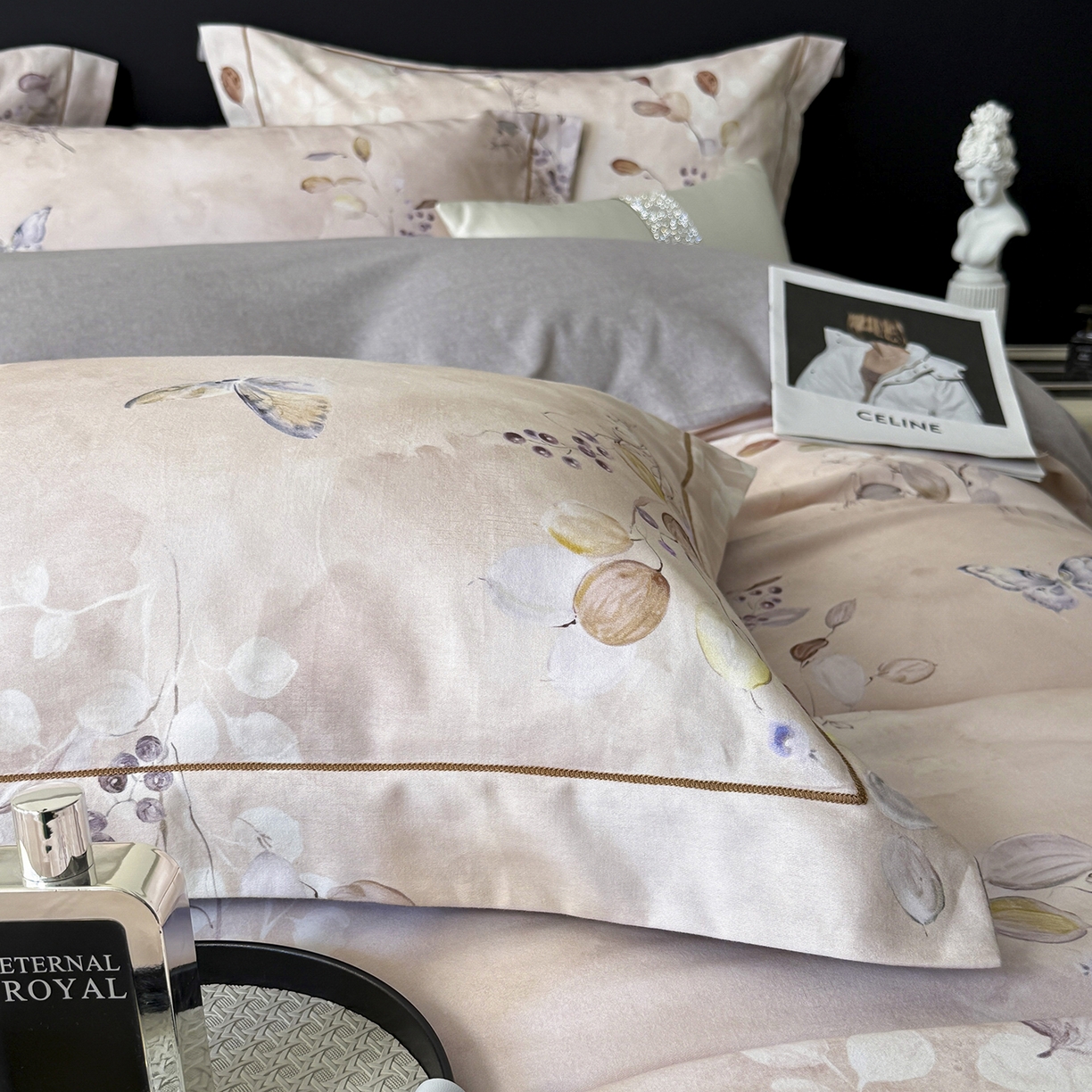 91家纺网 家纺一手货源 找家纺 清雅福2025新款A类全棉磨毛数码印花四件套 叶漫·粉