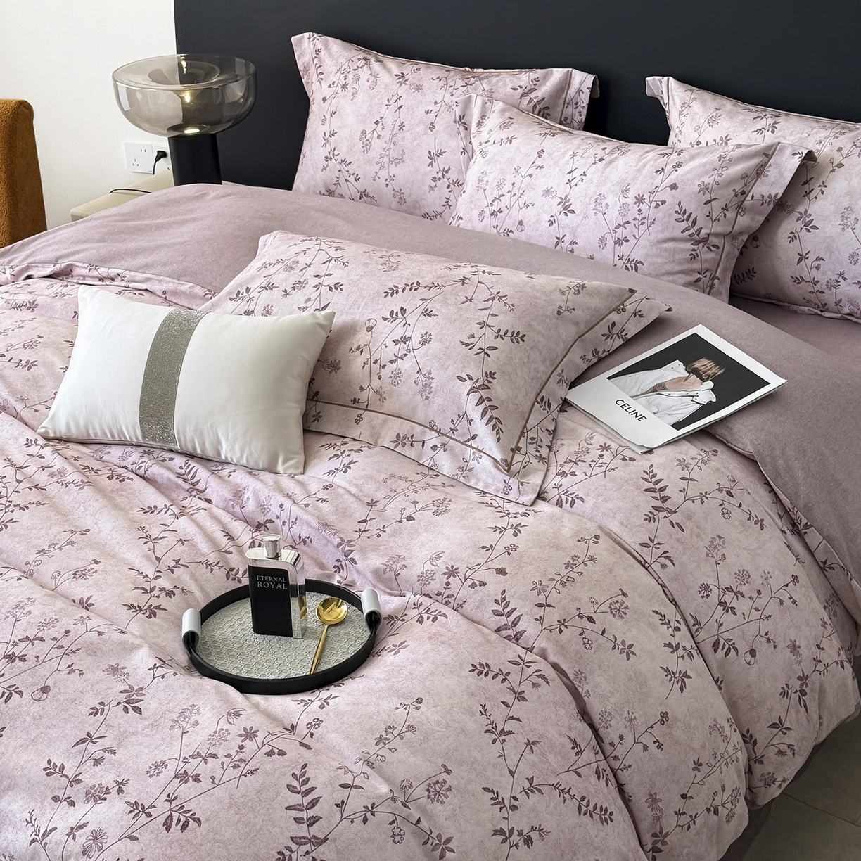 91家纺网 家纺一手货源 找家纺 清雅福2025新款A类全棉磨毛数码印花四件套 织梦·粉紫