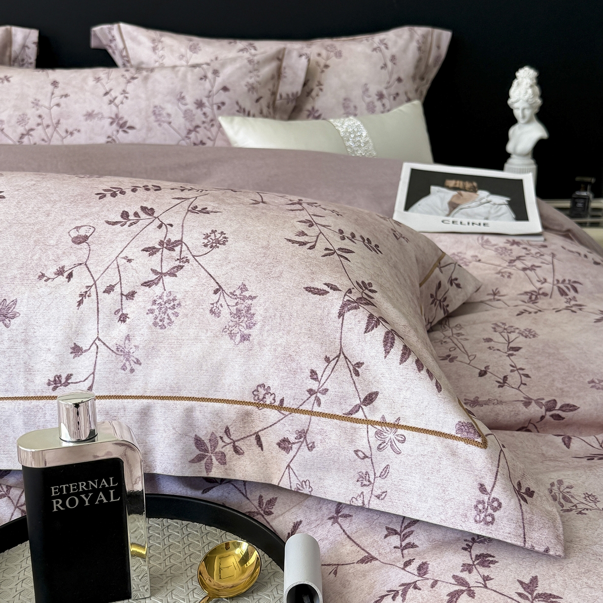 91家纺网 家纺一手货源 找家纺 清雅福2025新款A类全棉磨毛数码印花四件套 织梦·粉紫