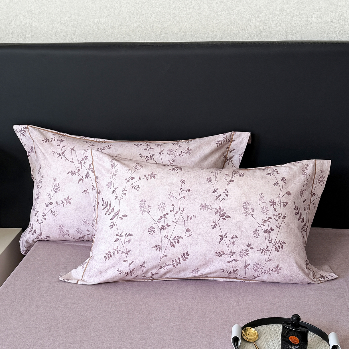 91家纺网 家纺一手货源 找家纺 清雅福2025新款A类全棉磨毛数码印花四件套 织梦·粉紫