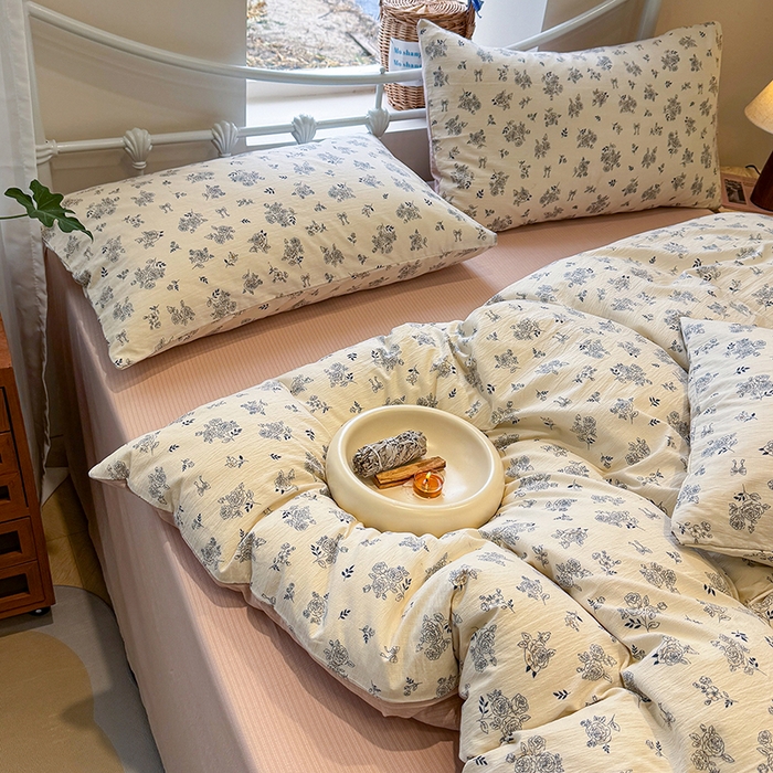 91家纺网 家纺一手货源 找家纺 颜选 2025春夏新款双层纱印花四件套 素笺花语