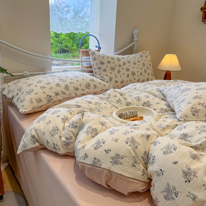 91家纺网 家纺一手货源 找家纺 颜选 2025春夏新款双层纱印花四件套 素笺花语