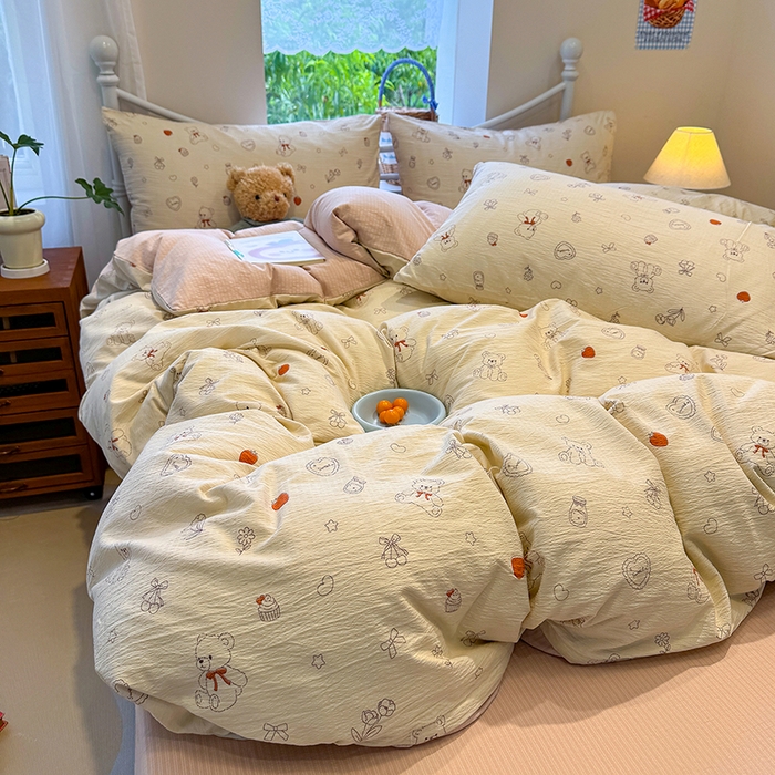 91家纺网 家纺一手货源 找家纺 颜选 2025春夏新款双层纱印花四件套 玩偶幻想曲