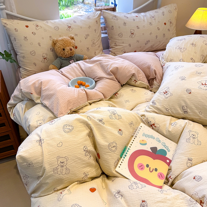 91家纺网 家纺一手货源 找家纺 颜选 2025春夏新款双层纱印花四件套 玩偶幻想曲