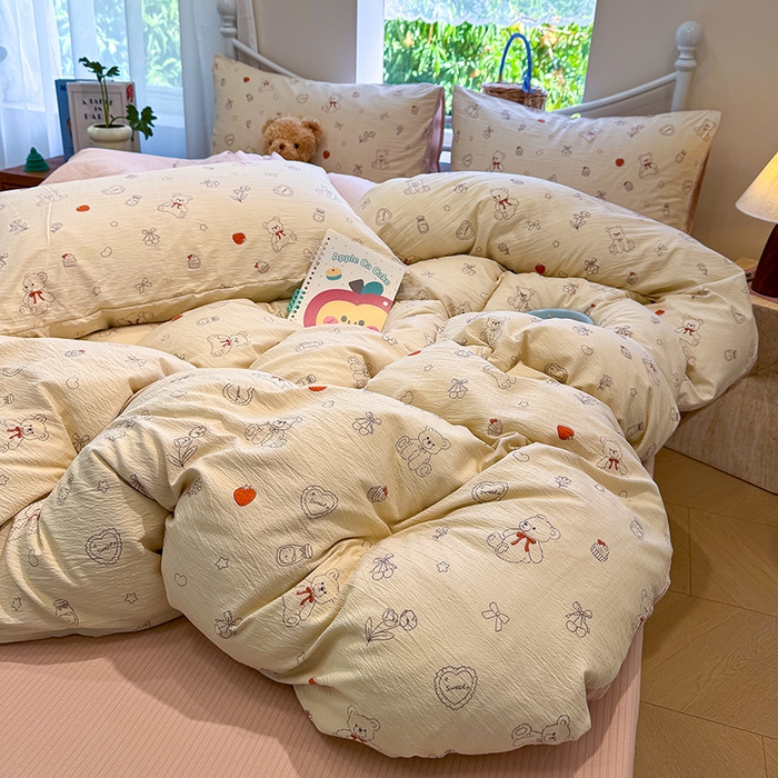 91家纺网 家纺一手货源 找家纺 颜选 2025春夏新款双层纱印花四件套 玩偶幻想曲