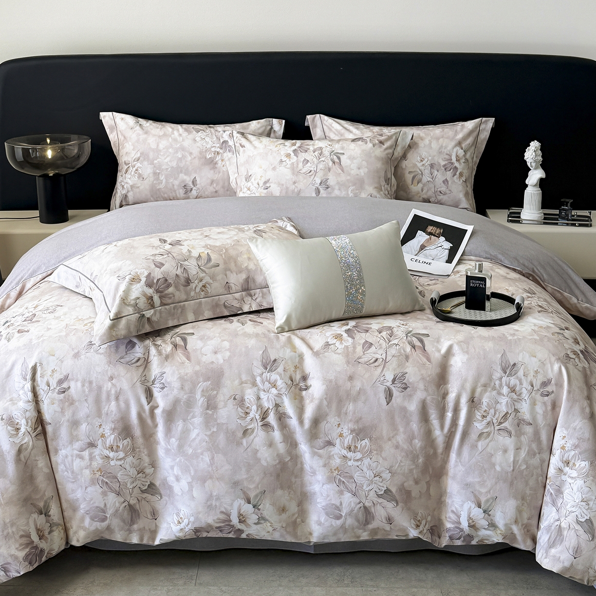 91家纺网 家纺一手货源 找家纺 清雅福2025新款A类全棉磨毛数码印花四件套 栀晓·咖