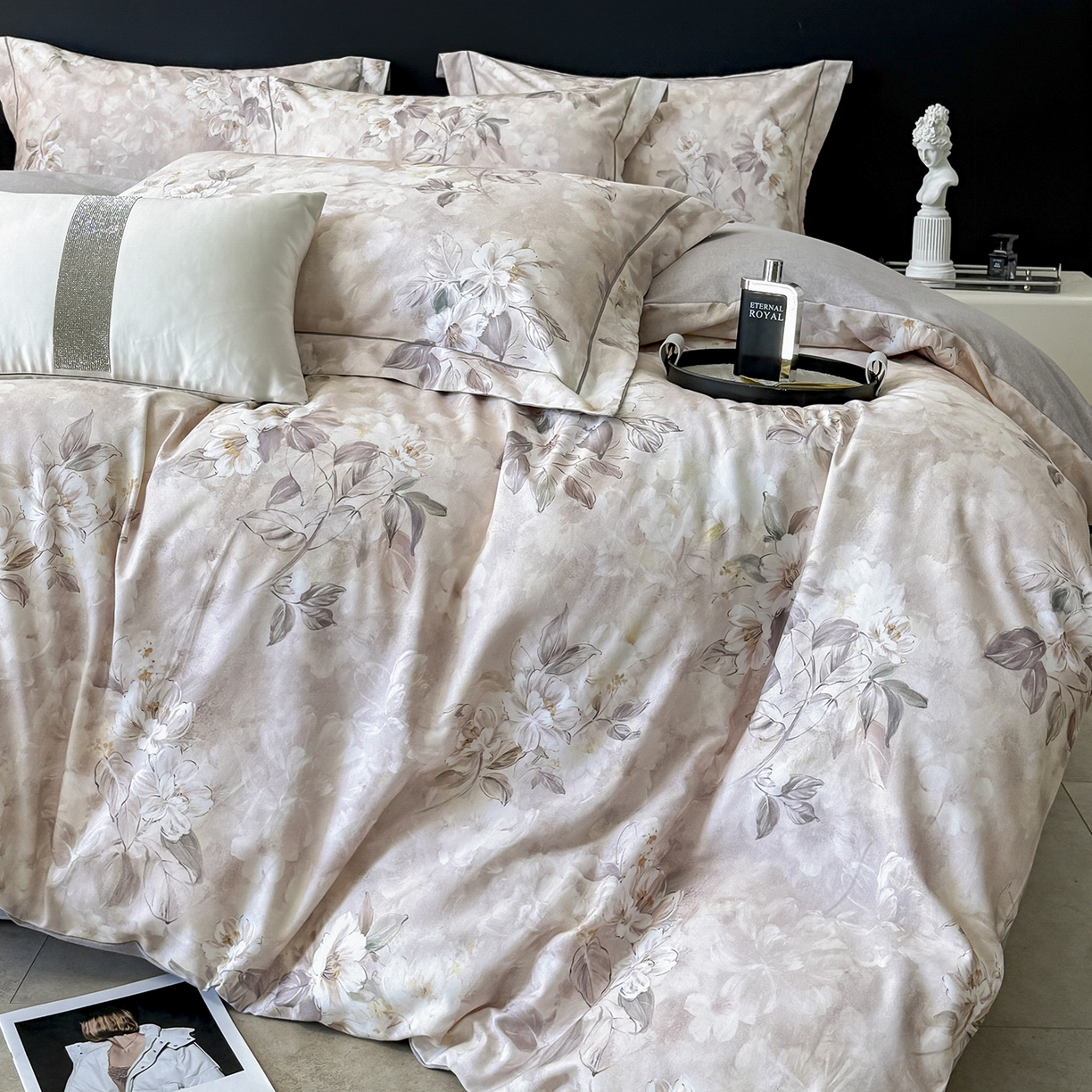 91家纺网 家纺一手货源 找家纺 清雅福2025新款A类全棉磨毛数码印花四件套 栀晓·咖