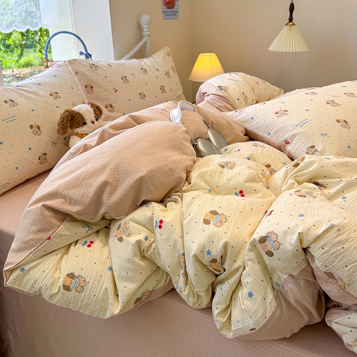 91家纺网 家纺一手货源 找家纺 颜选 2025春夏新款双层纱印花四件套 旺仔小樱桃