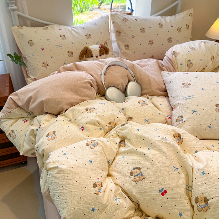 91家纺网 家纺一手货源 找家纺 颜选 2025春夏新款双层纱印花四件套 旺仔小樱桃