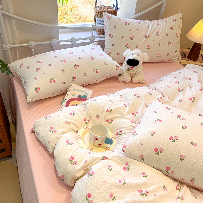 91家纺网 家纺一手货源 找家纺 颜选 2025春夏新款双层纱印花四件套 相思红豆