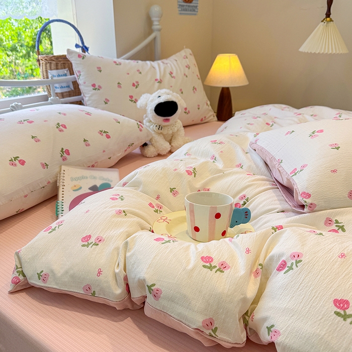 91家纺网 家纺一手货源 找家纺 颜选 2025春夏新款双层纱印花四件套 相思红豆