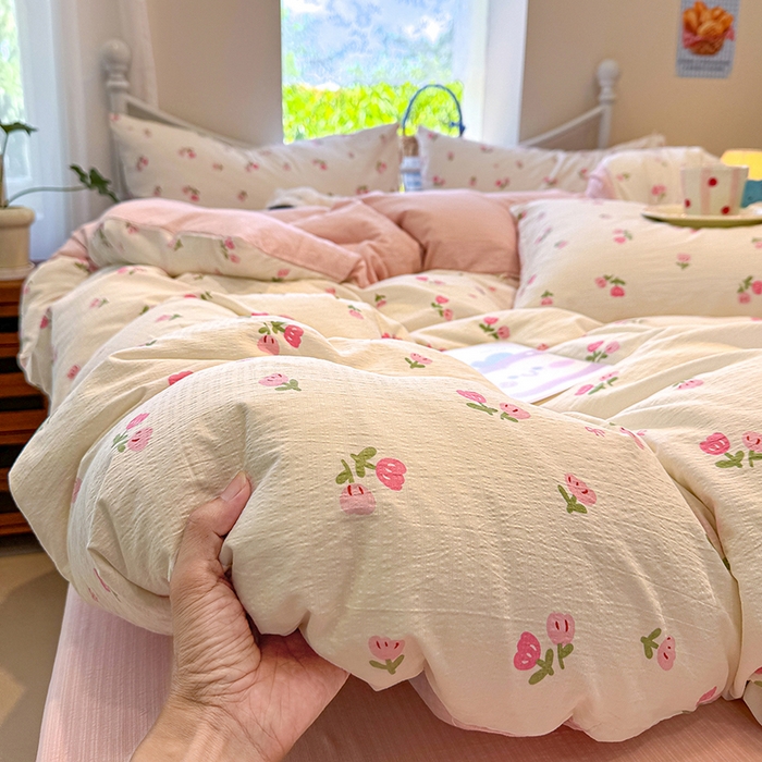 91家纺网 家纺一手货源 找家纺 颜选 2025春夏新款双层纱印花四件套 相思红豆