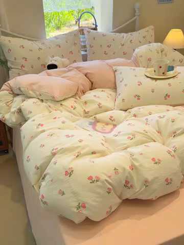 91家纺网 家纺一手货源 找家纺 颜选 2025春夏新款双层纱印花四件套 相思红豆