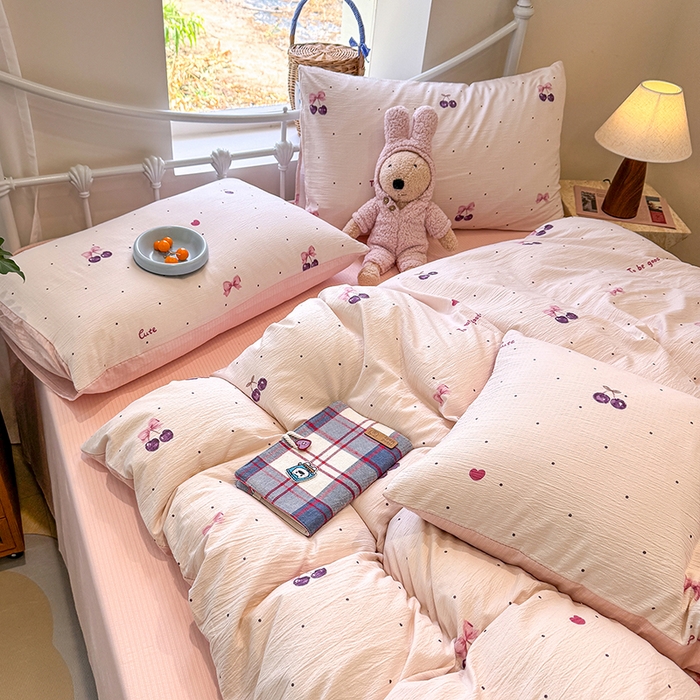 91家纺网 家纺一手货源 找家纺 颜选 2025春夏新款双层纱印花四件套 樱桃