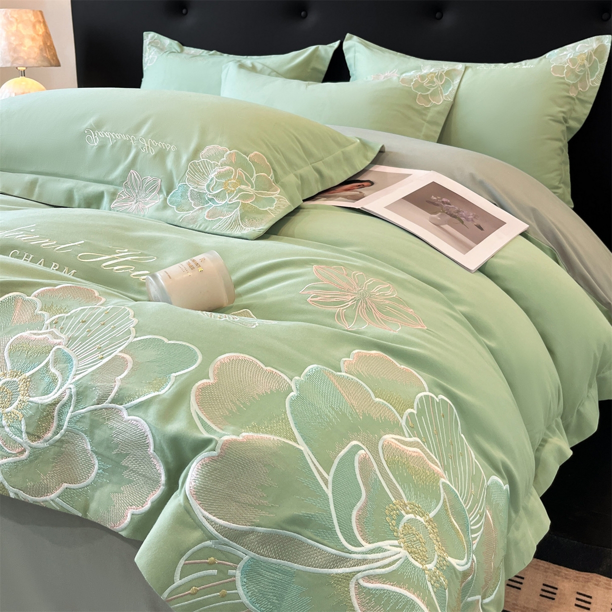 91家纺网 家纺一手货源 找家纺 笙意家纺 2025新款A类全棉磨毛刺绣四件套-秘境系列 秘境-春野绿+陨石灰