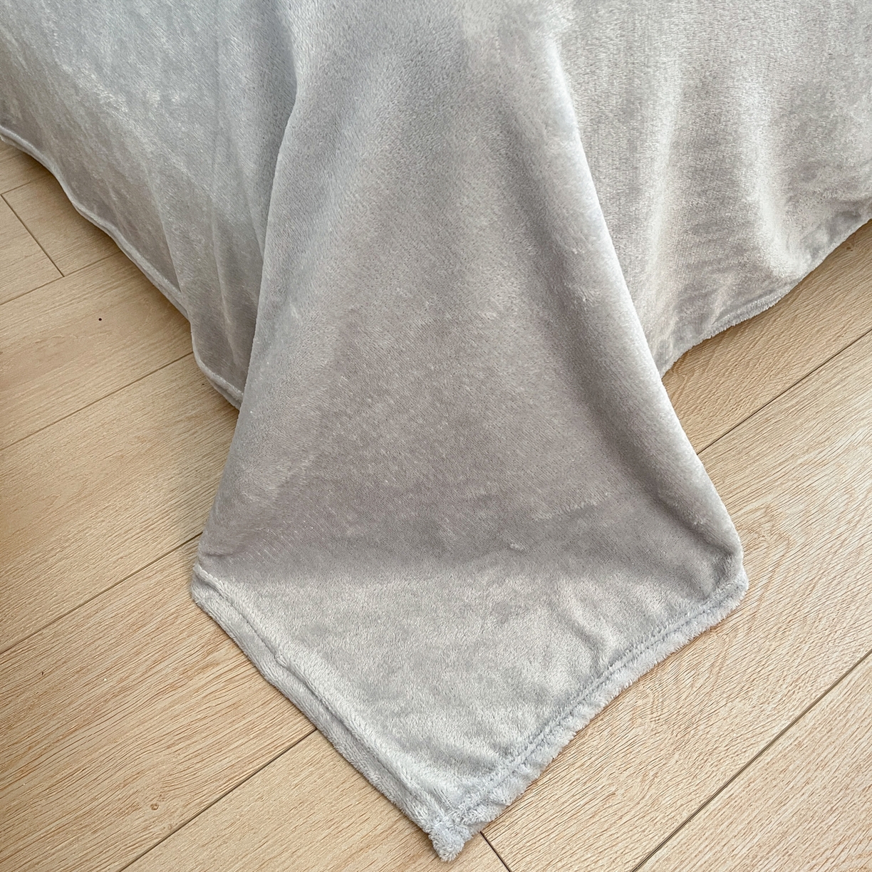 91家纺网 家纺一手货源 找家纺 川悦生活 2025新款立体雪花绒印花大床四件套系列一场景二 奶味云朵