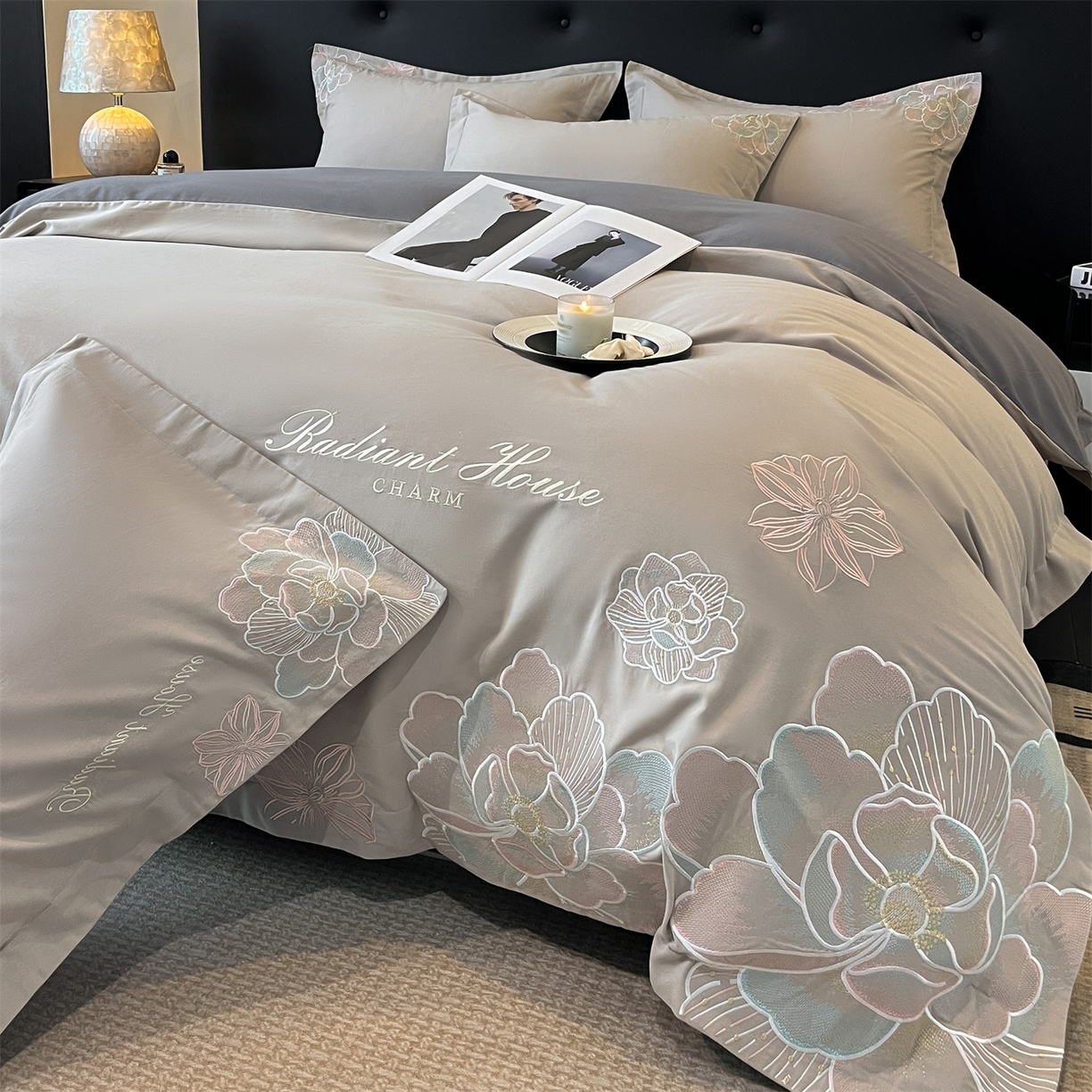 91家纺网 家纺一手货源 找家纺 笙意家纺 2025新款A类全棉磨毛刺绣四件套-秘境系列 秘境-陨石灰+魅影灰