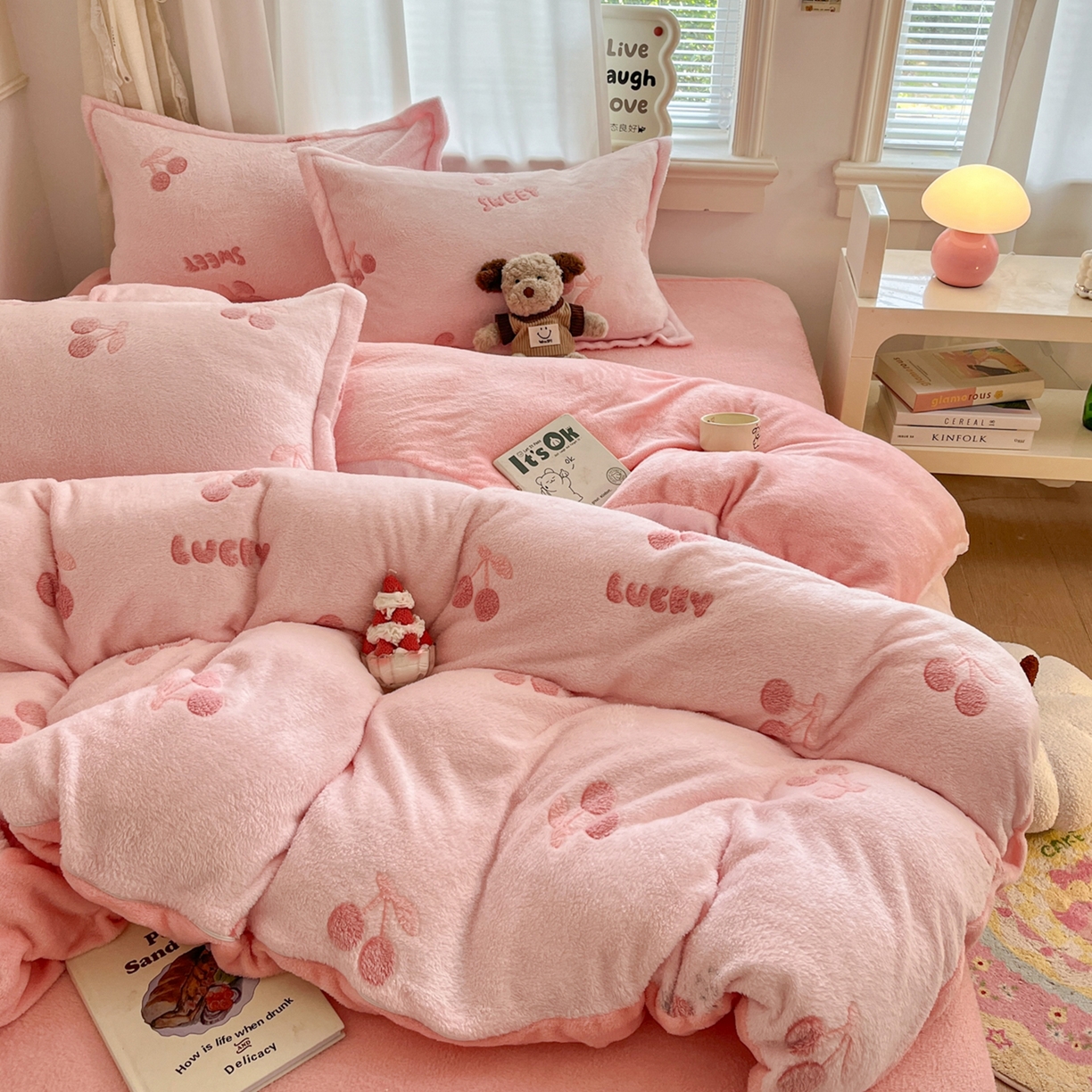 91家纺网 家纺一手货源 找家纺 （总）川悦生活 2025新款立体雪花绒印花大床四件套系列一场景二