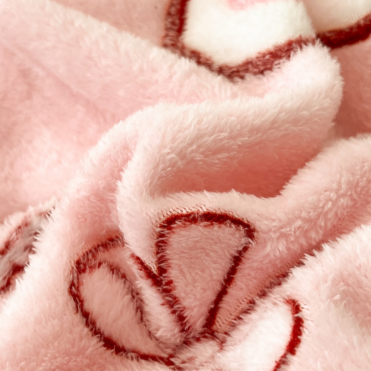 91家纺网 家纺一手货源 找家纺 川悦生活 2025新款立体雪花绒印花大床四件套系列一场景二 蜜语奶兔