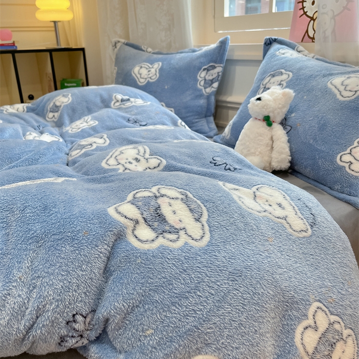 91家纺网 家纺一手货源 找家纺 川悦生活 2025新款立体雪花绒印花大床四件套系列一场景二 小雪狗