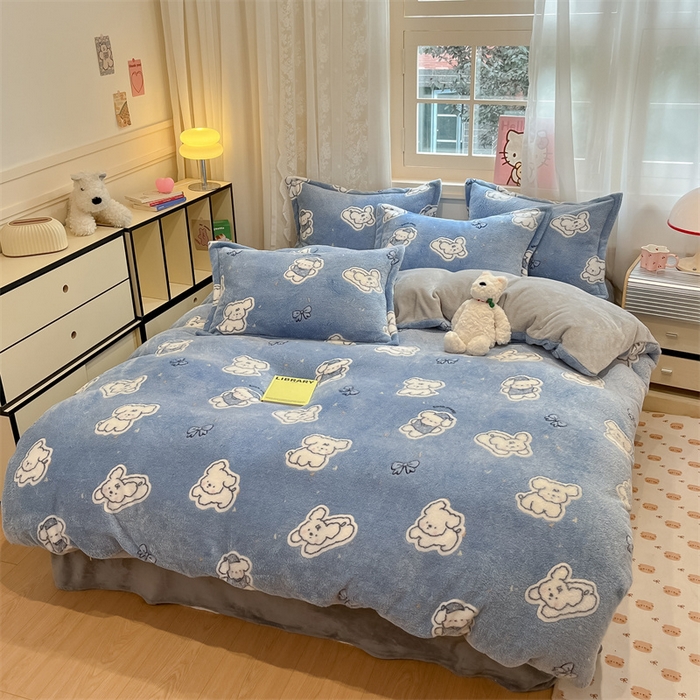 91家纺网 家纺一手货源 找家纺 川悦生活 2025新款立体雪花绒印花大床四件套系列一场景二 小雪狗