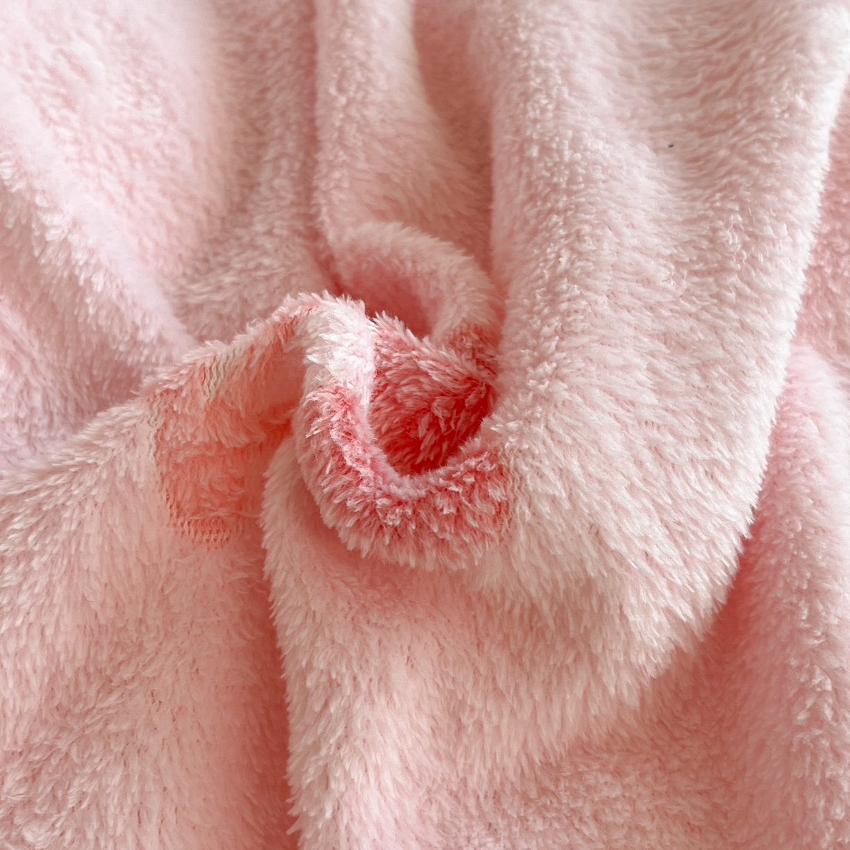 91家纺网 家纺一手货源 找家纺 （总）川悦生活 2025新款立体雪花绒印花大床四件套系列一场景二