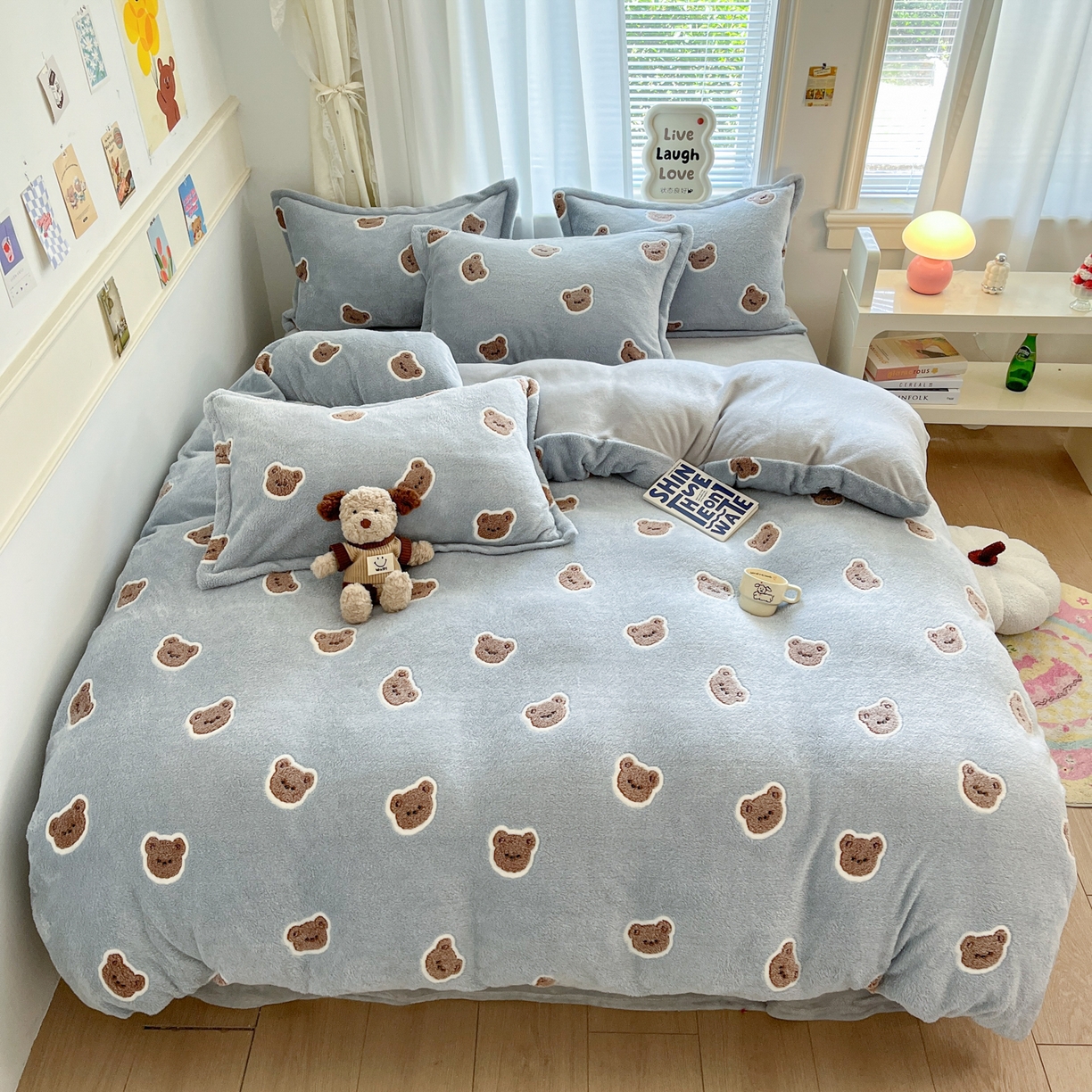 川悦生活 2025新款立体雪花绒印花大床四件套系列一场景二 波波熊