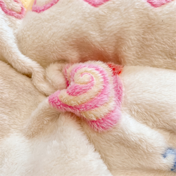 91家纺网 家纺一手货源 找家纺 川悦生活 2025新款立体雪花绒印花大床四件套系列一场景二 小狗物语