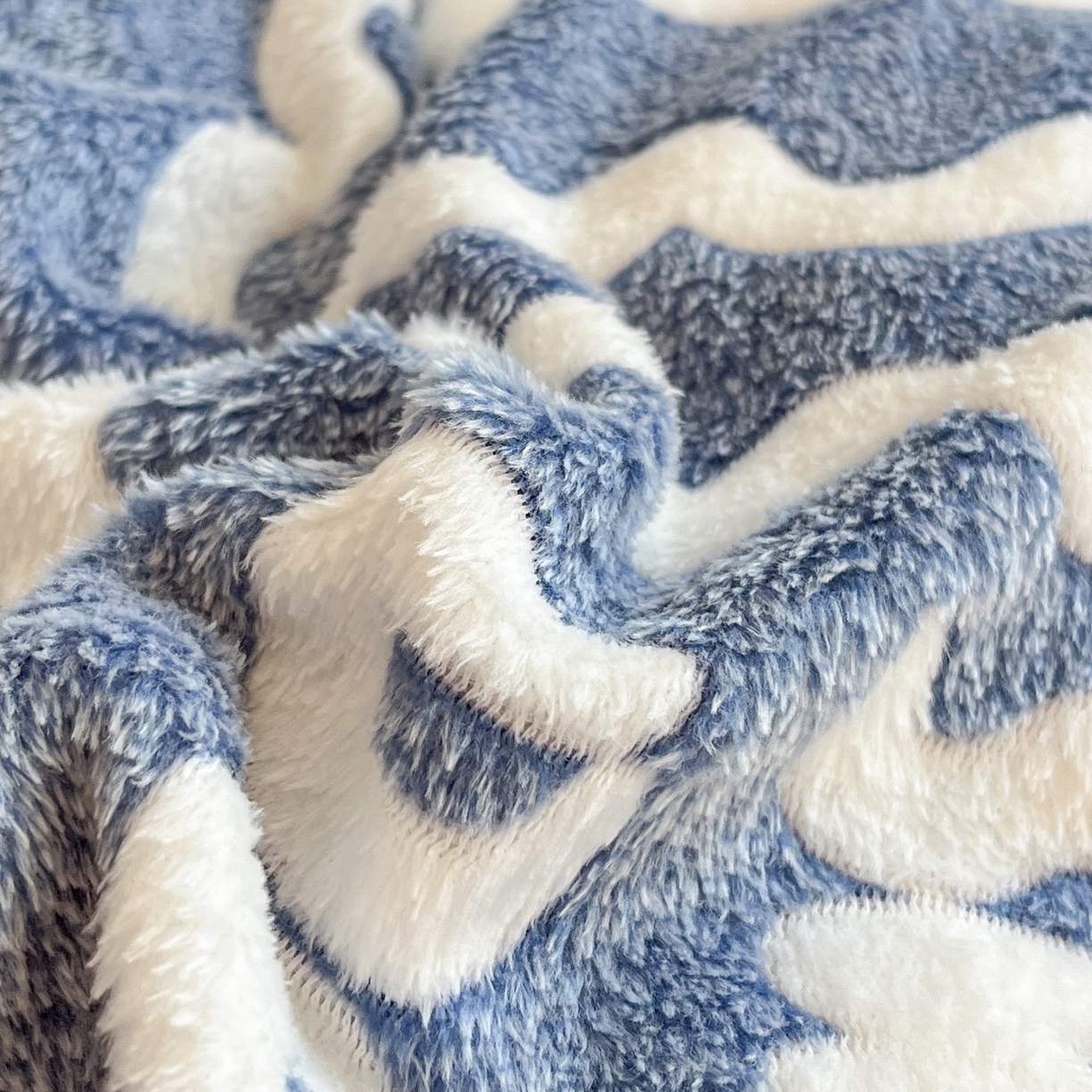 91家纺网 家纺一手货源 找家纺 川悦生活 2025新款立体雪花绒印花大床四件套系列一场景二 快乐鸭鸭