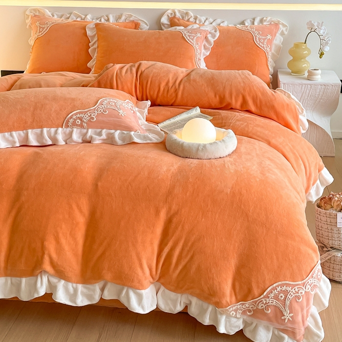 91家纺网 家纺一手货源 找家纺 （总）舒咪欧 2025新款全消光牛奶绒韩版法式公主风纯色绣花边款四件套