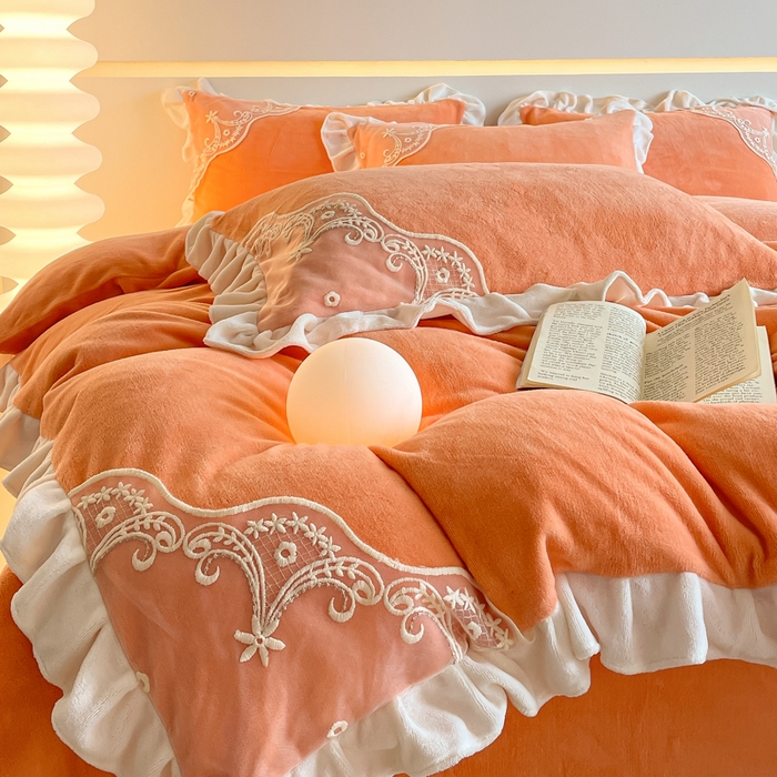 91家纺网 家纺一手货源 找家纺 （总）舒咪欧 2025新款全消光牛奶绒韩版法式公主风纯色绣花边款四件套